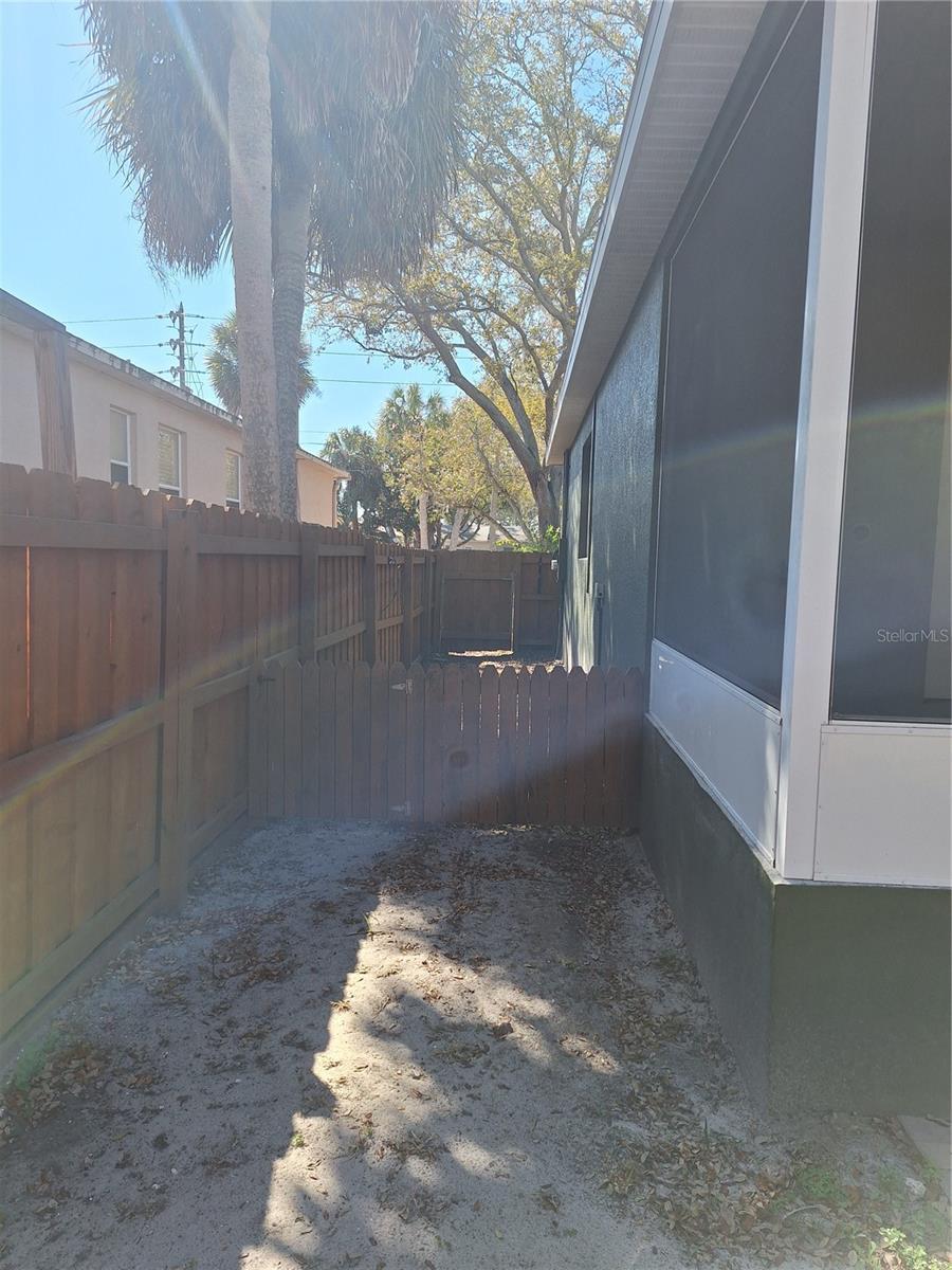 Image 33 of 35 For 5421 Palmetto Road