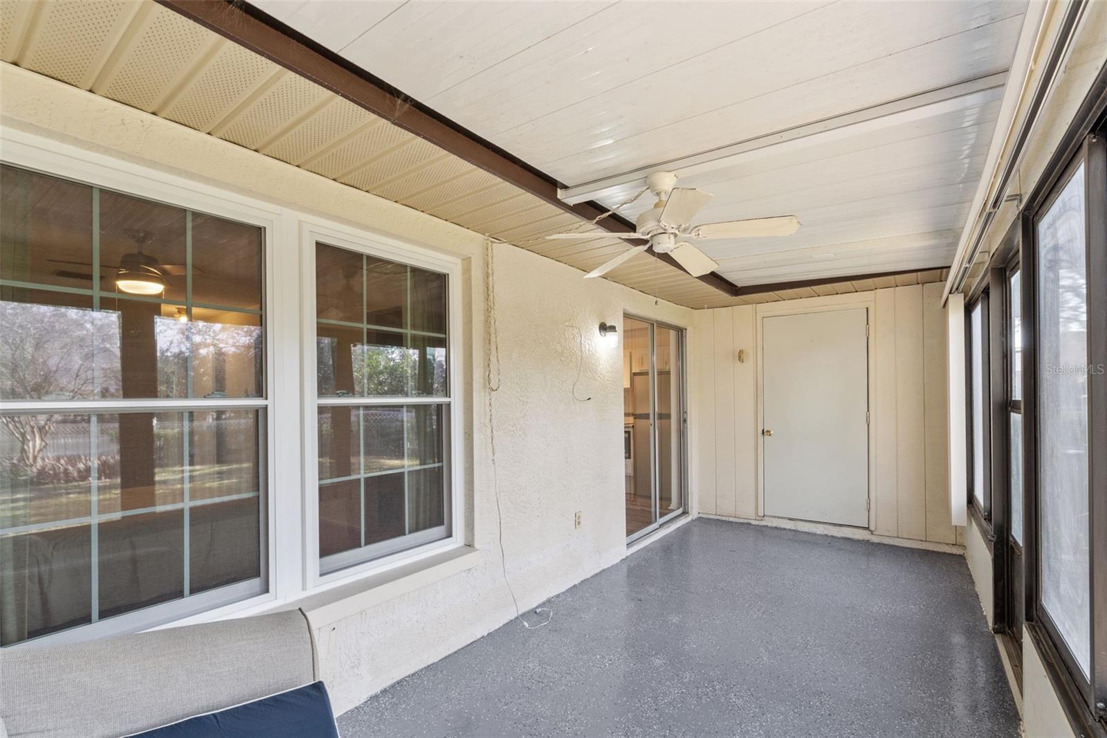 Image 19 of 21 For 1114 Castlemay Circle