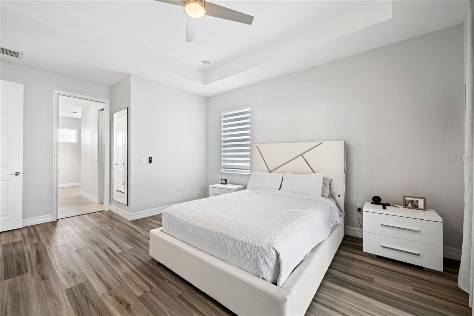 Image 17 of 47 For 1017 15th Terrace