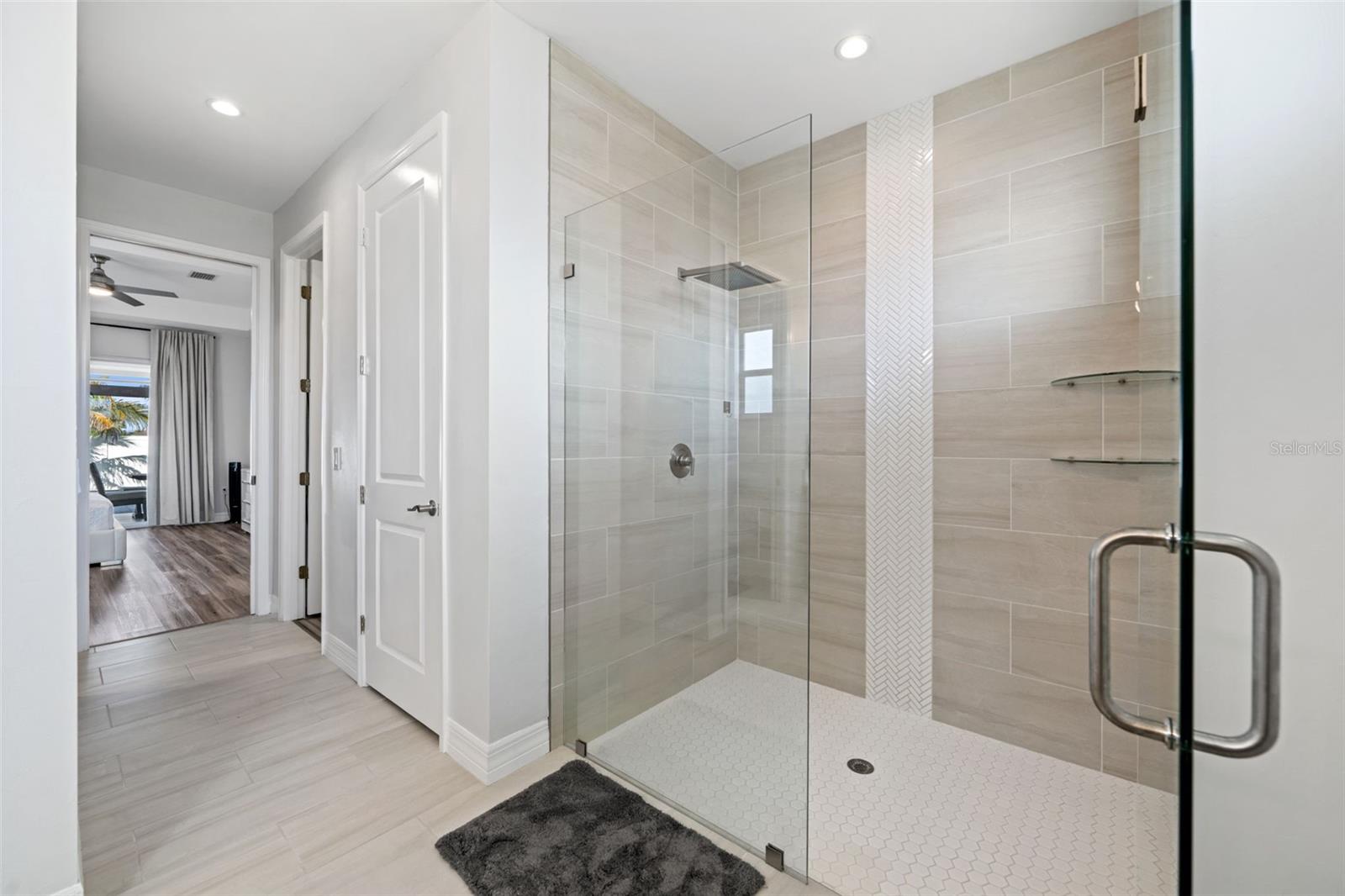 Image 21 of 47 For 1017 15th Terrace