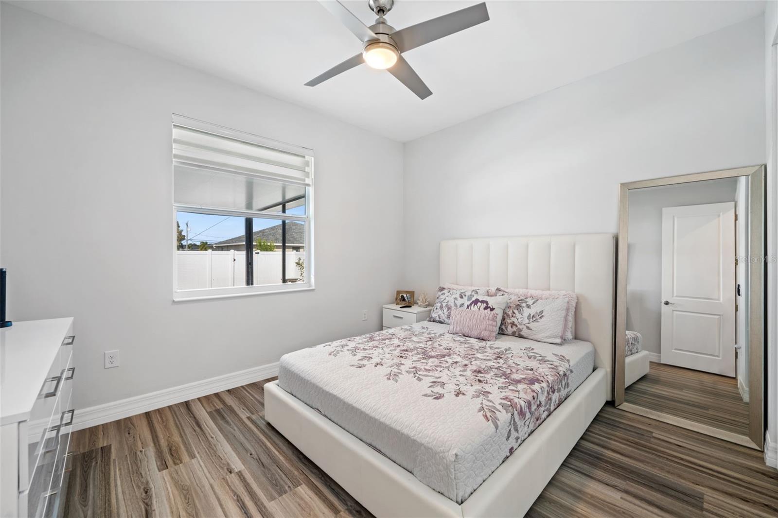 Image 23 of 47 For 1017 15th Terrace