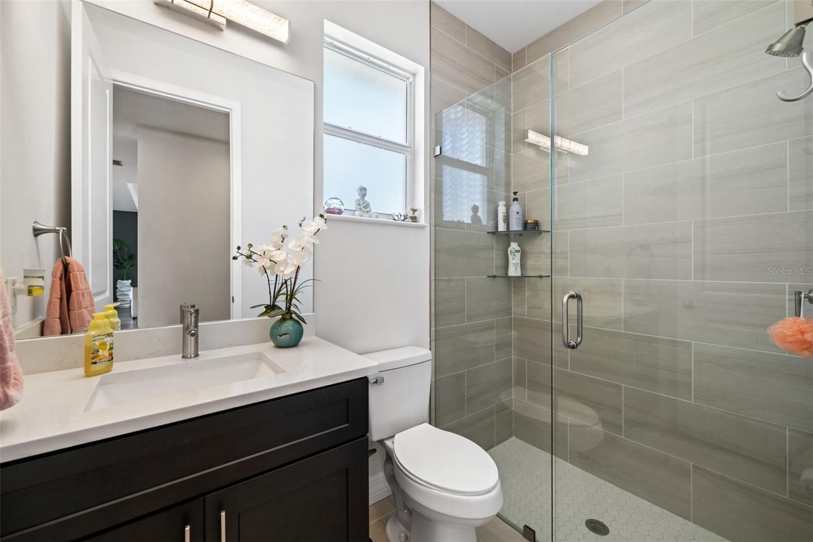 Image 25 of 47 For 1017 15th Terrace