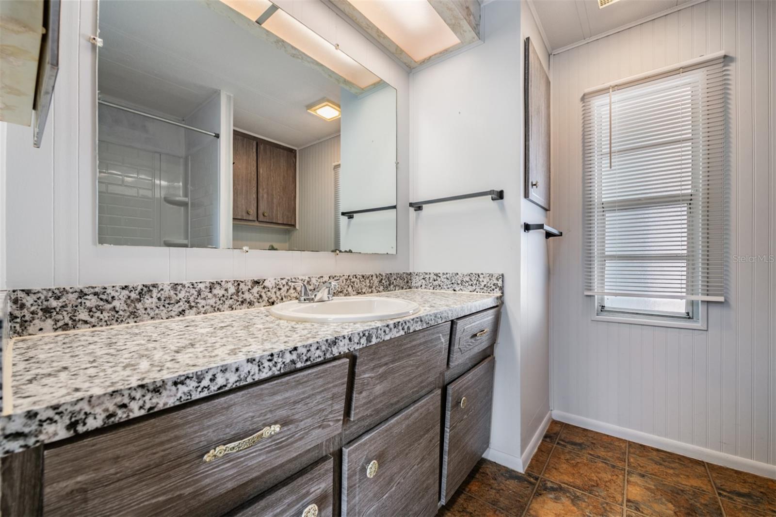 Image 22 of 46 For 6710 36th Avenue E 106