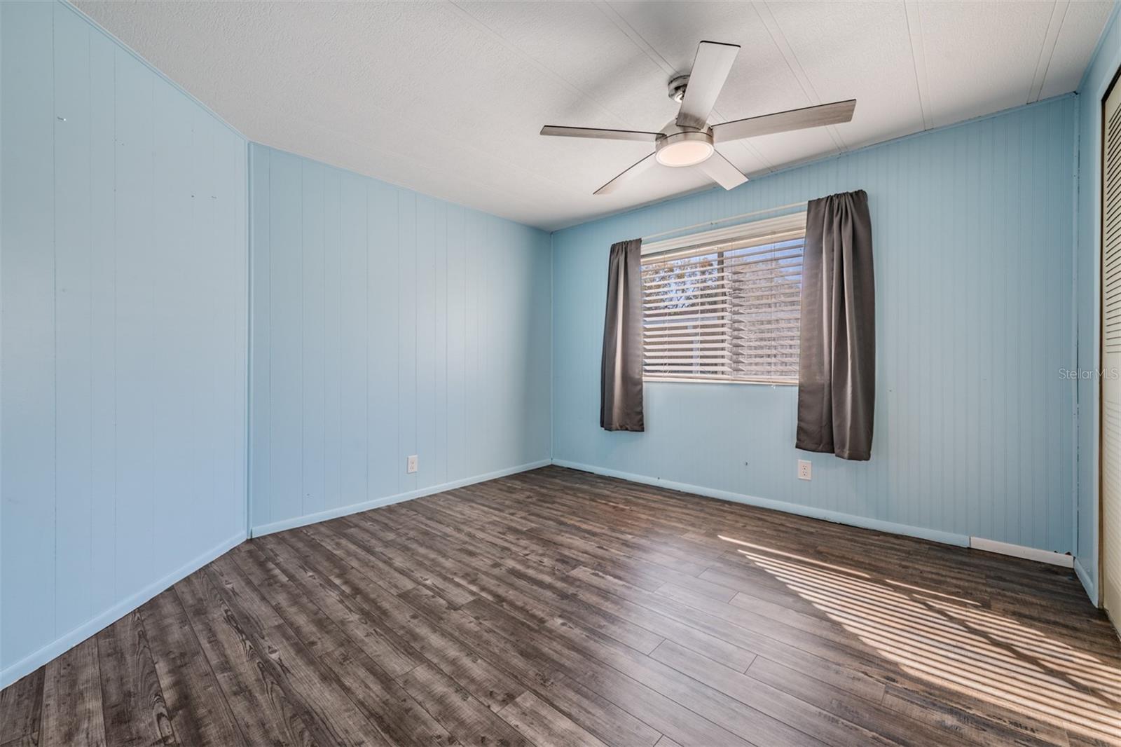 Image 27 of 46 For 6710 36th Avenue E 106