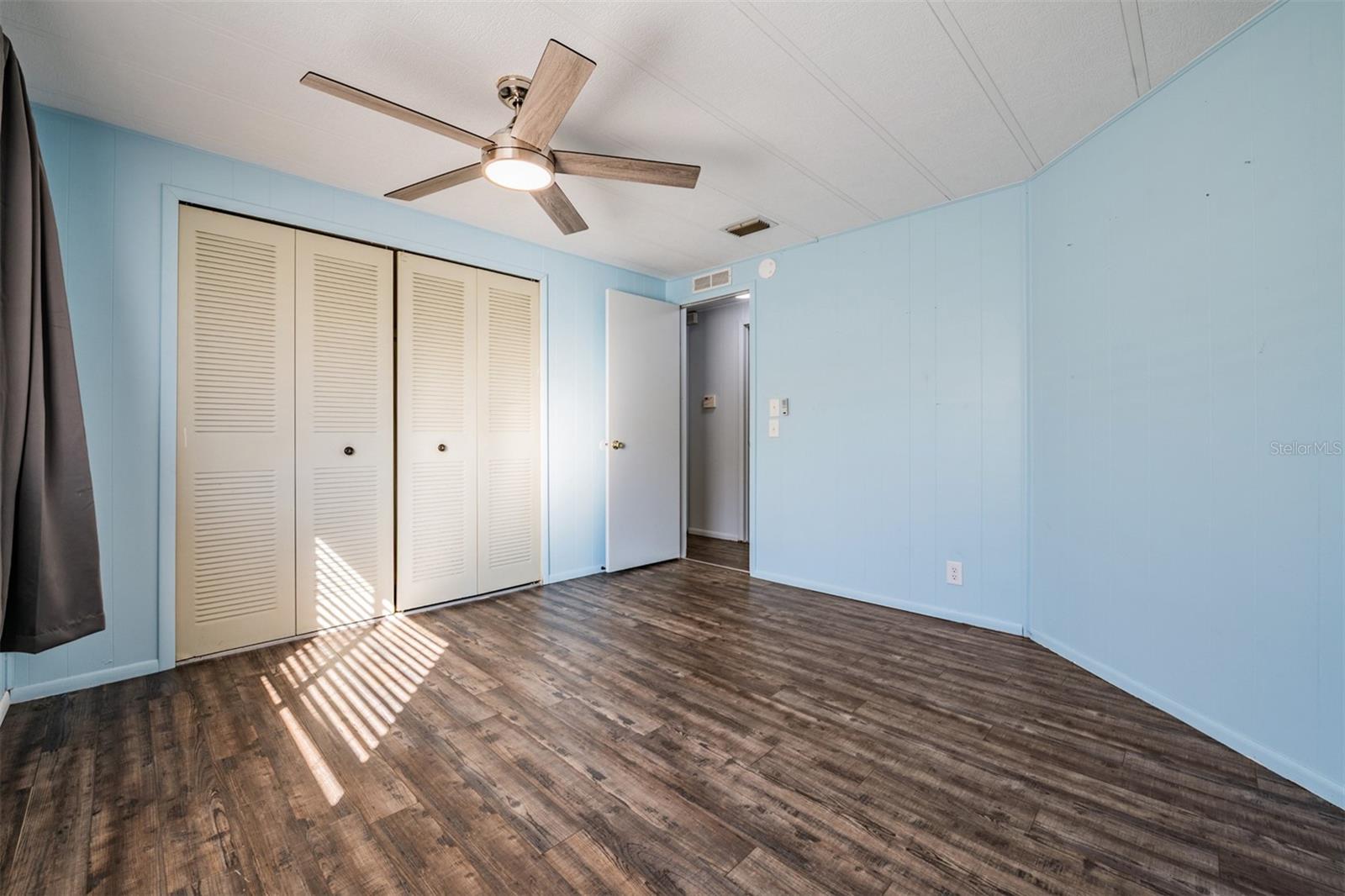 Image 28 of 46 For 6710 36th Avenue E 106