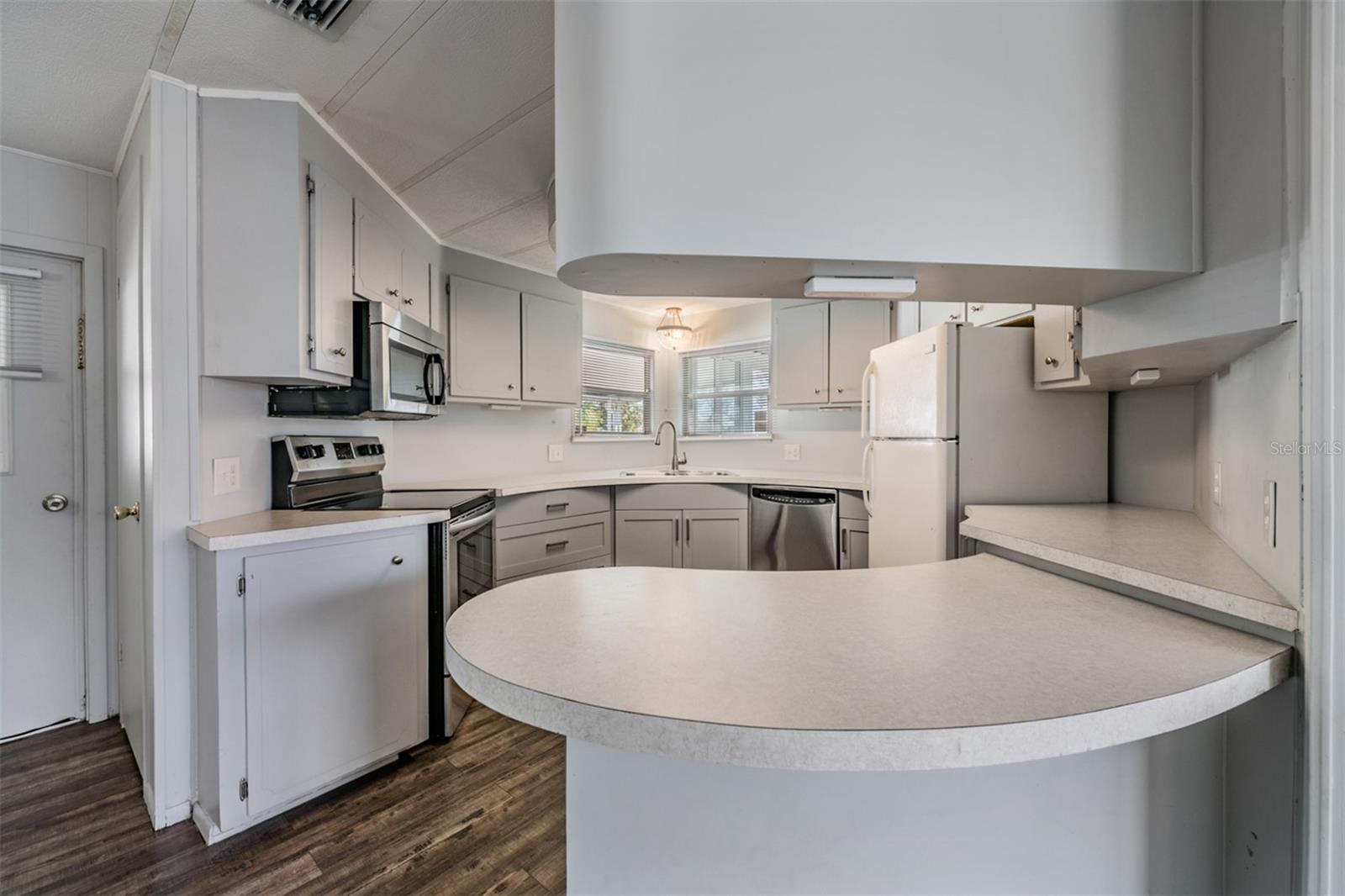 Image 35 of 46 For 6710 36th Avenue E 106