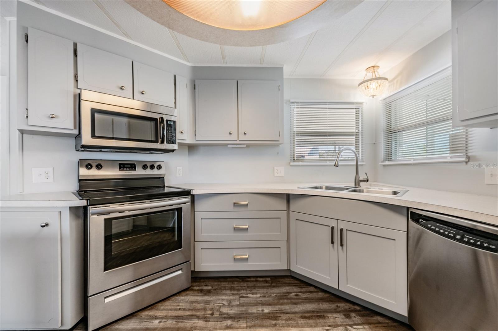 Image 38 of 46 For 6710 36th Avenue E 106