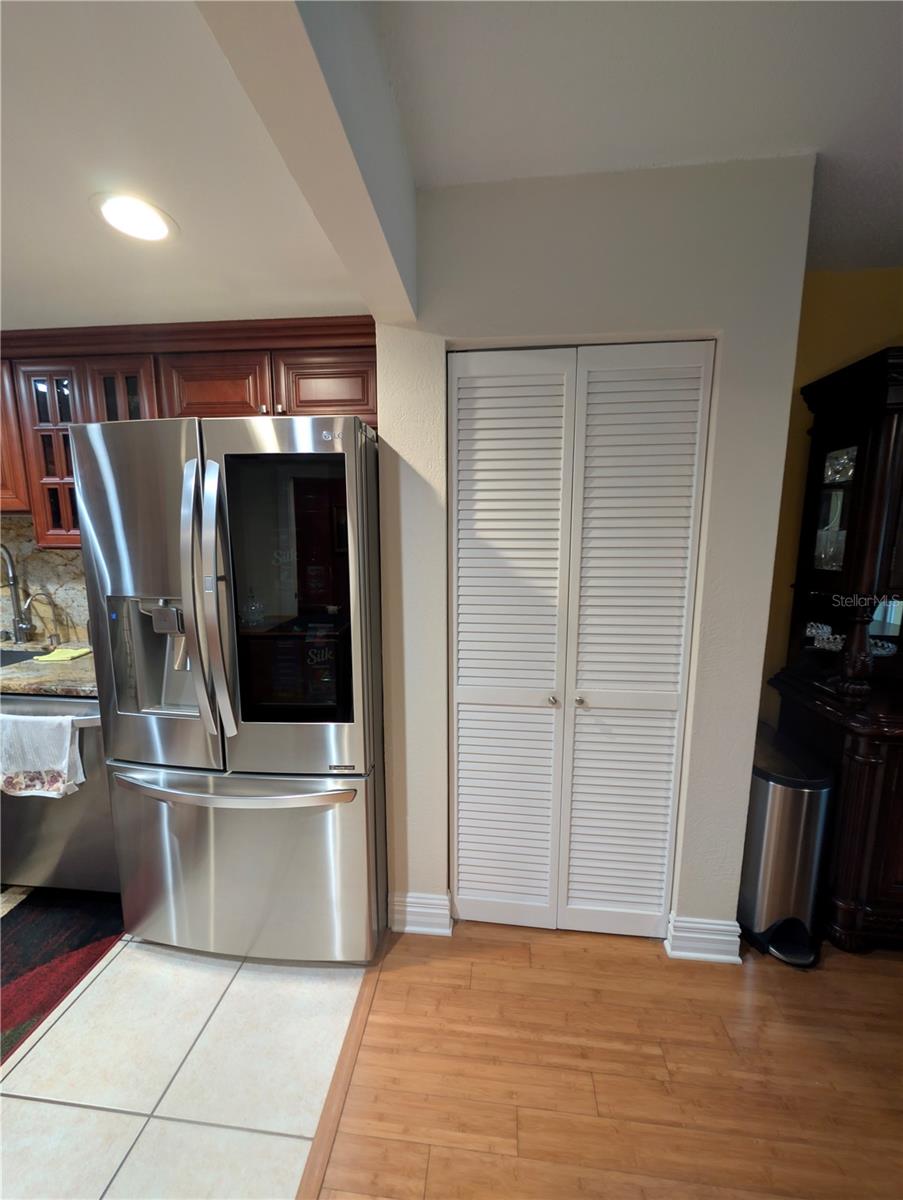 Image 11 of 35 For 9897 88th Court Road P