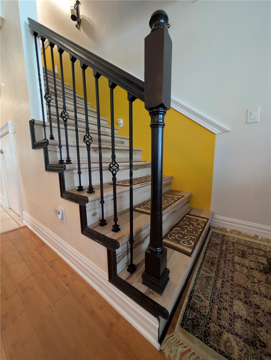 Image 18 of 35 For 9897 88th Court Road P