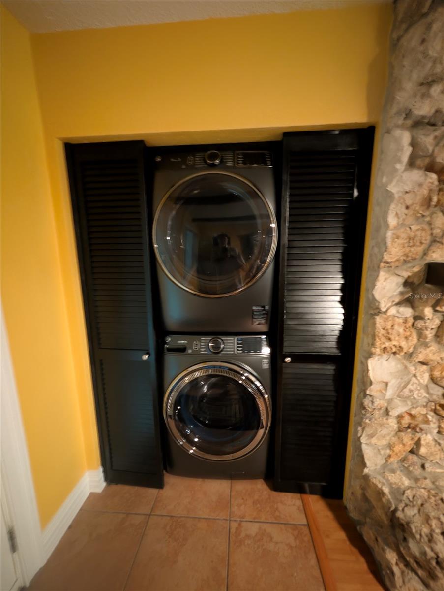 Image 28 of 35 For 9897 88th Court Road P