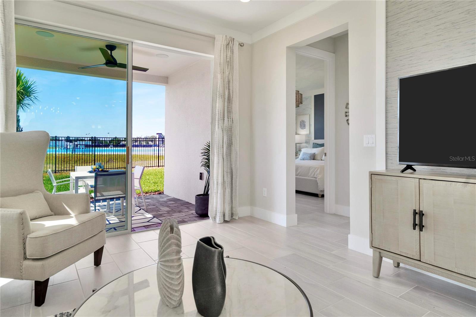 Listing photo id 5 for 31856 Clover Fin Court