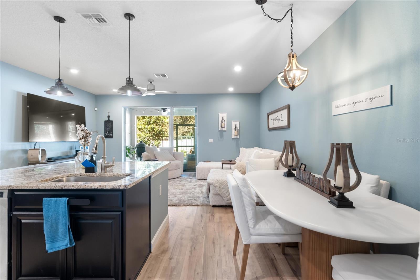 Image 4 of 42 For 1207 Sunset Lane