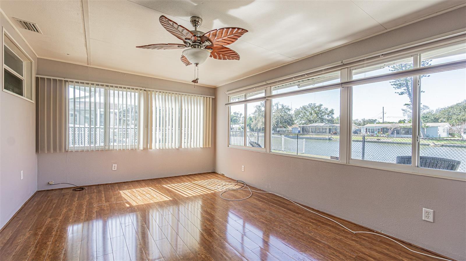 Image 11 of 31 For 8524 120th Street