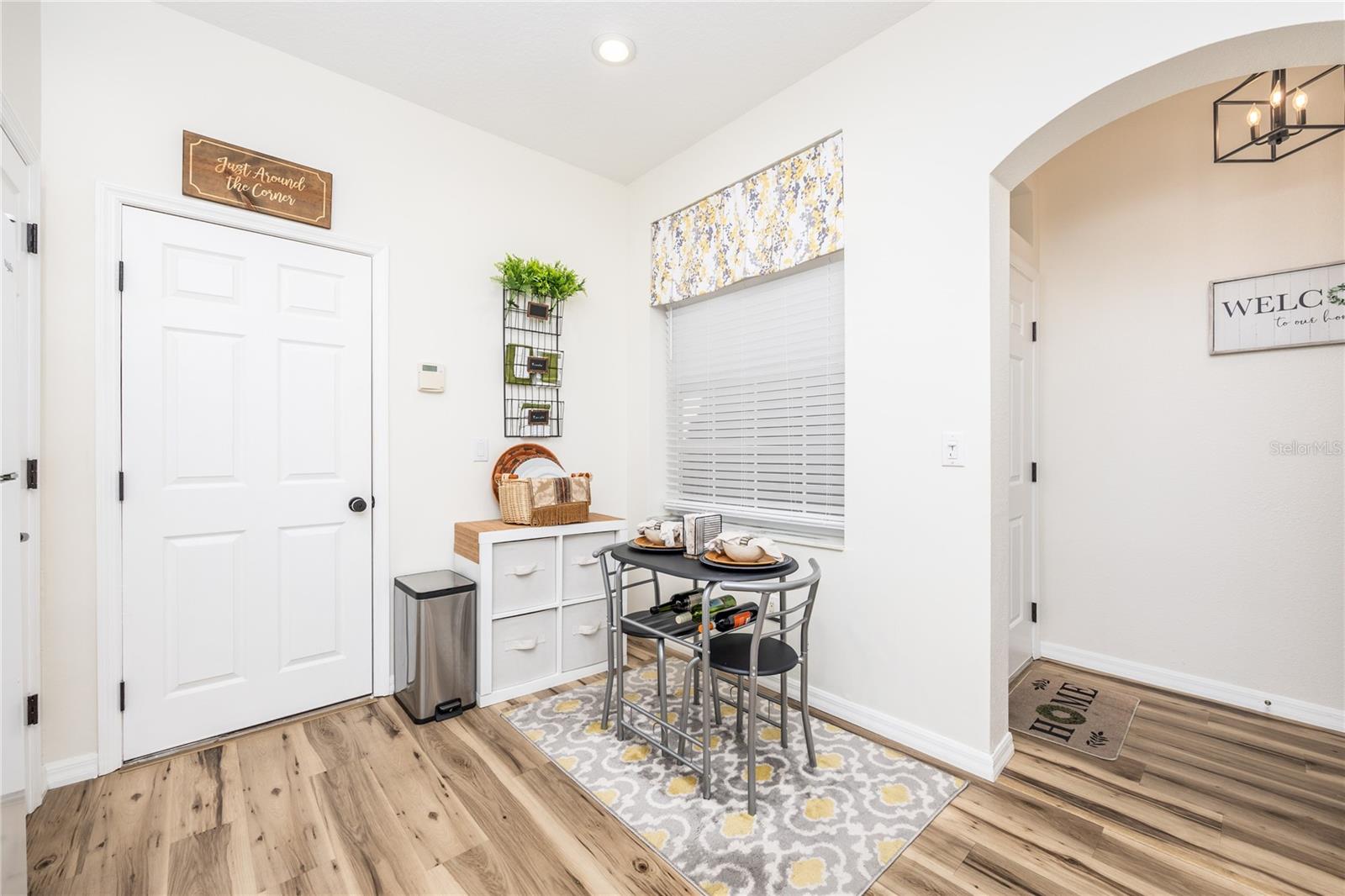 Image 5 of 22 For 11231 Windsor Place Circle