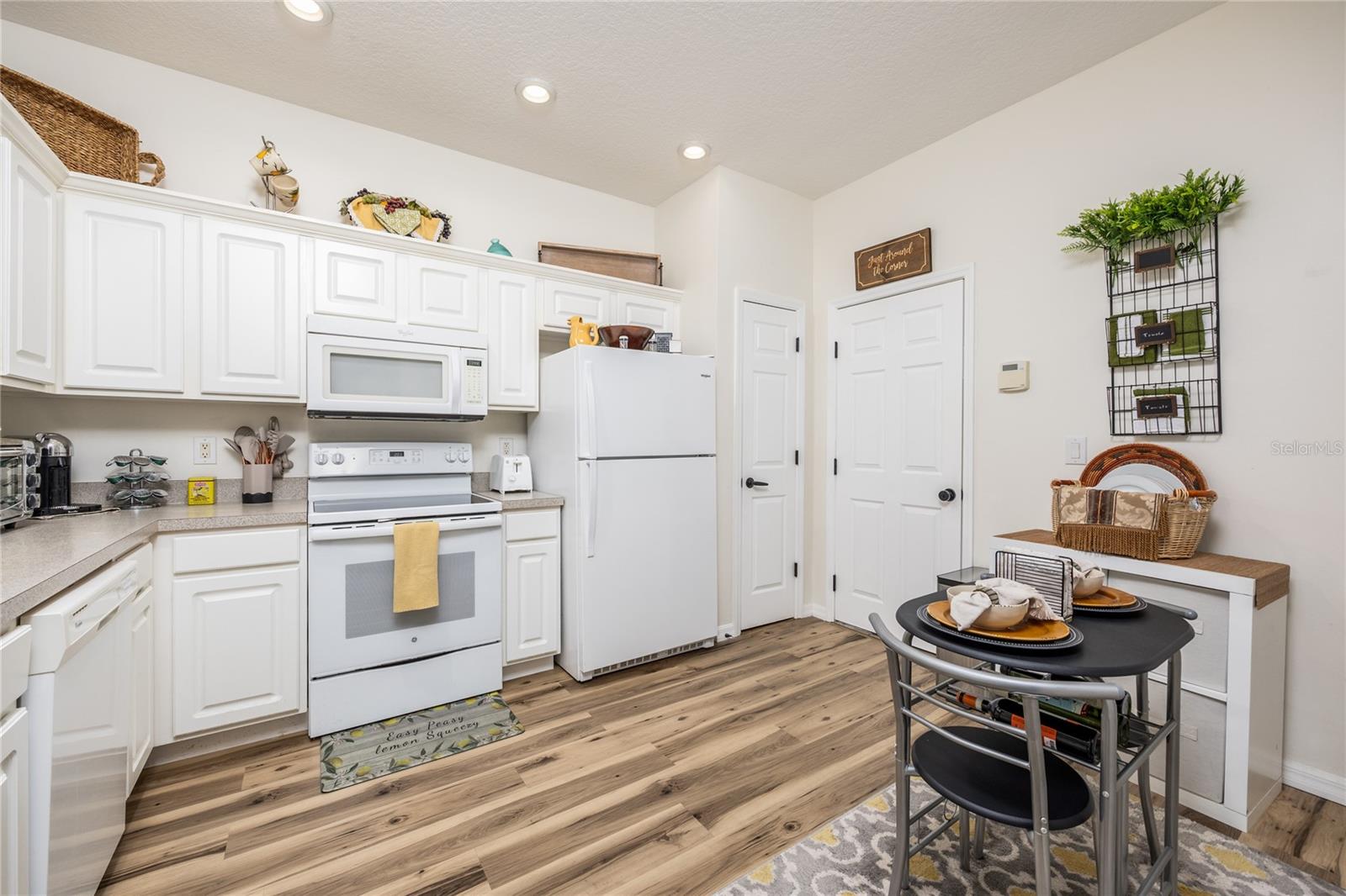 Image 6 of 22 For 11231 Windsor Place Circle