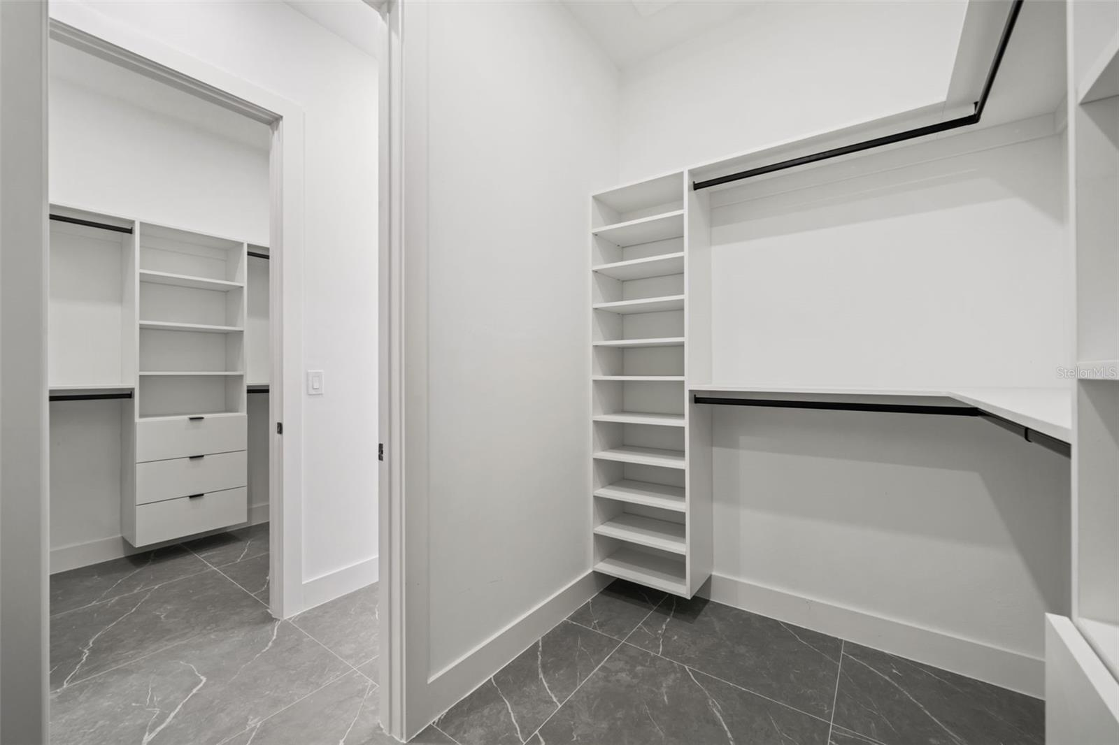 Image 19 of 46 For 109 37th Place