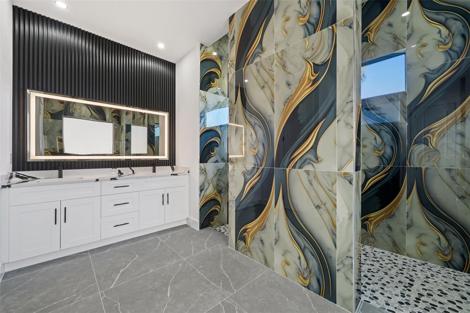 Image 21 of 46 For 109 37th Place