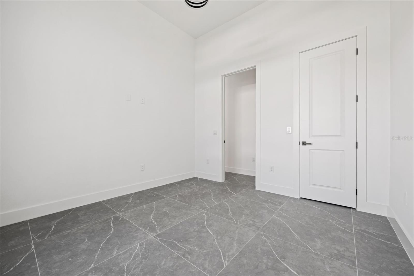 Image 32 of 46 For 109 37th Place