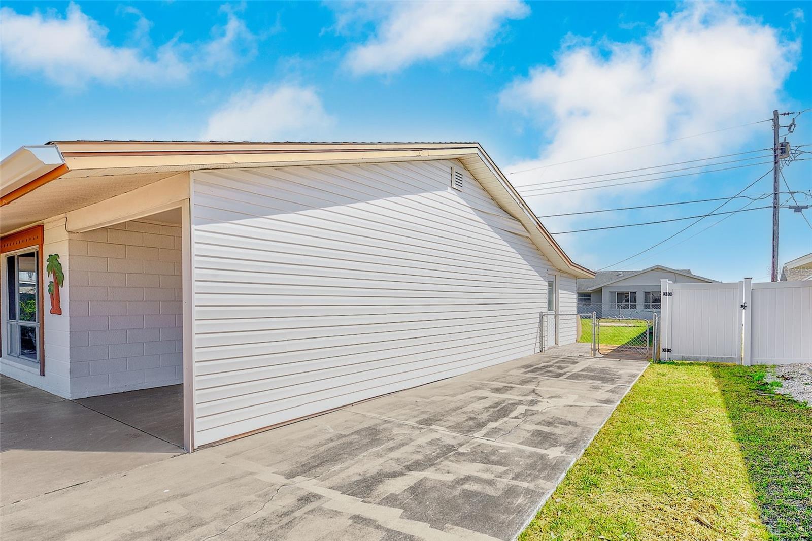 Listing photo id 21 for 708 Tam O Shanter Avenue