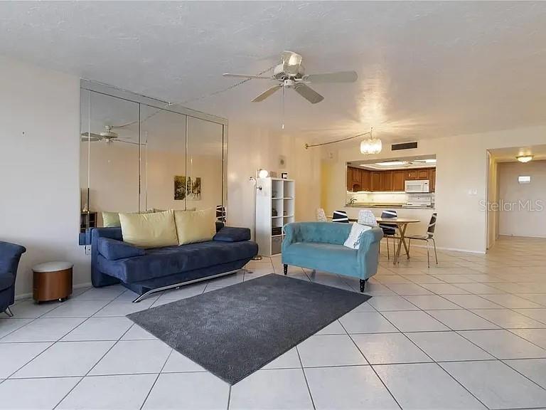 Image 16 of 30 For 17920 Gulf Boulevard 1401