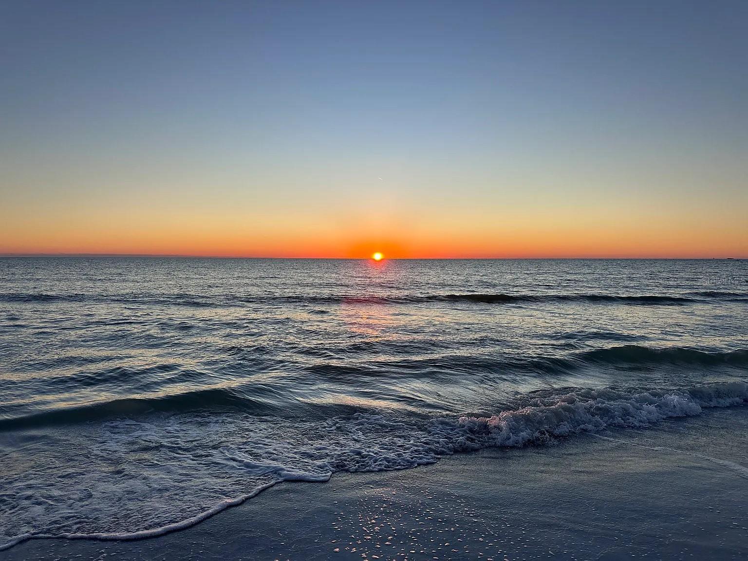 Image 3 of 30 For 17920 Gulf Boulevard 1401