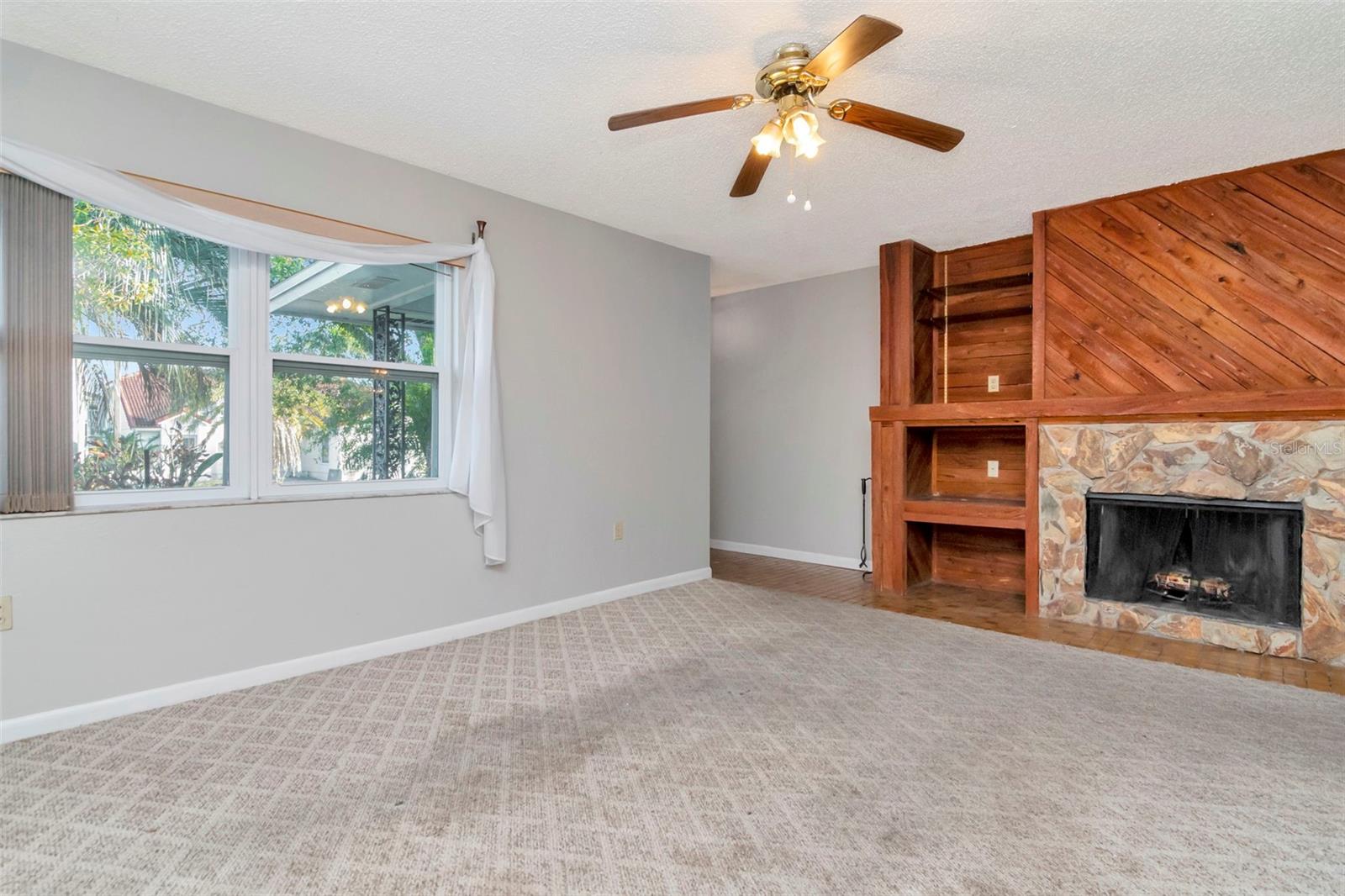 Image 3 of 45 For 55 Gulfwinds Drive