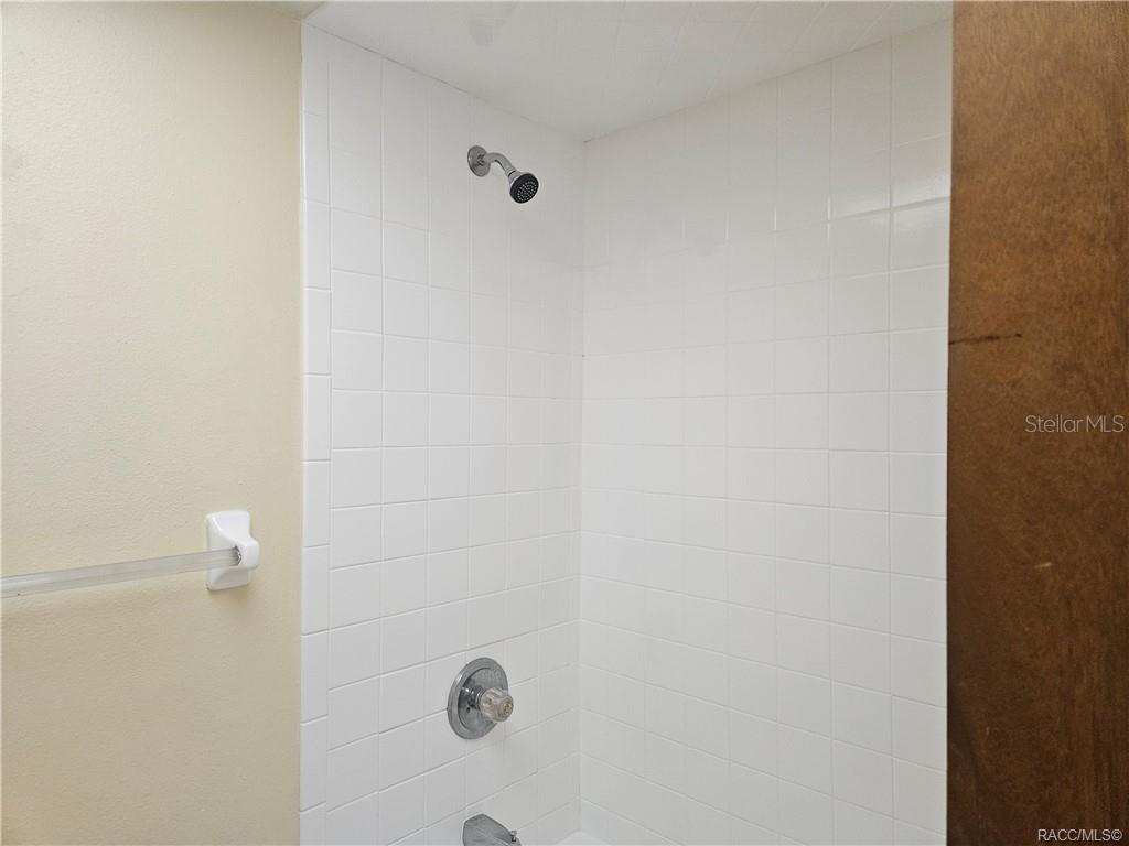 Image 14 of 22 For 7370 7 Rivers Drive