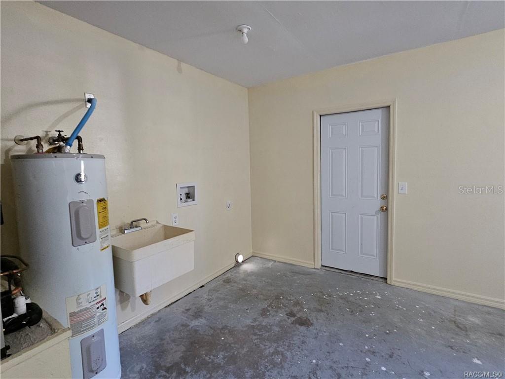 Image 15 of 22 For 7370 7 Rivers Drive