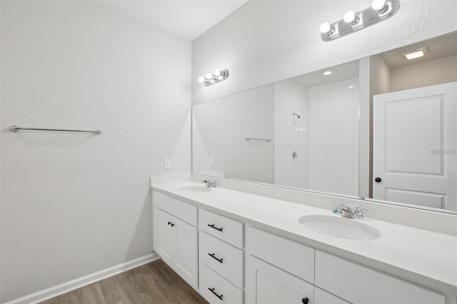 Image 10 of 12 For 64 Cactus Street