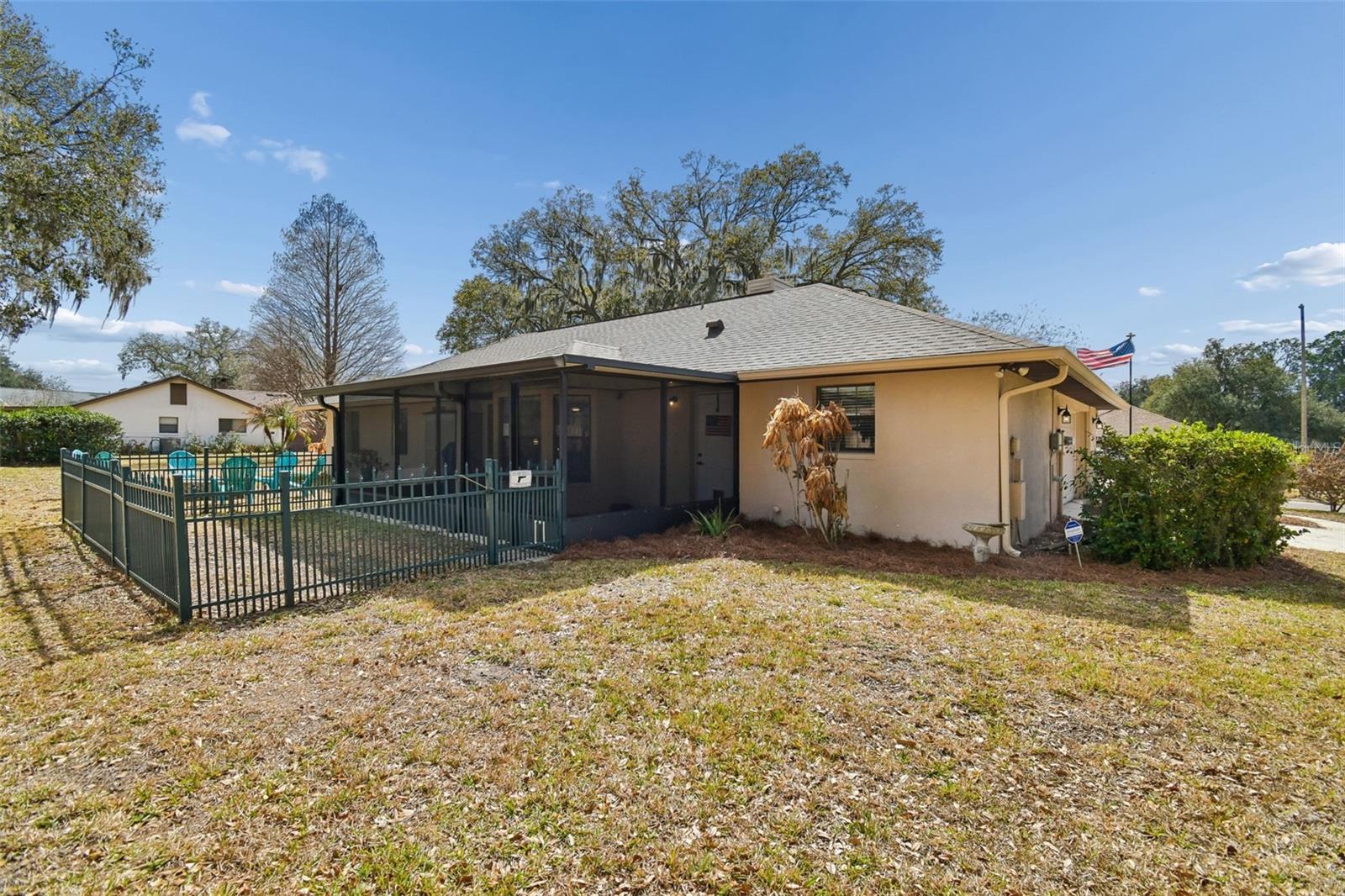 Image 40 of 97 For 1509 Teakwood Drive