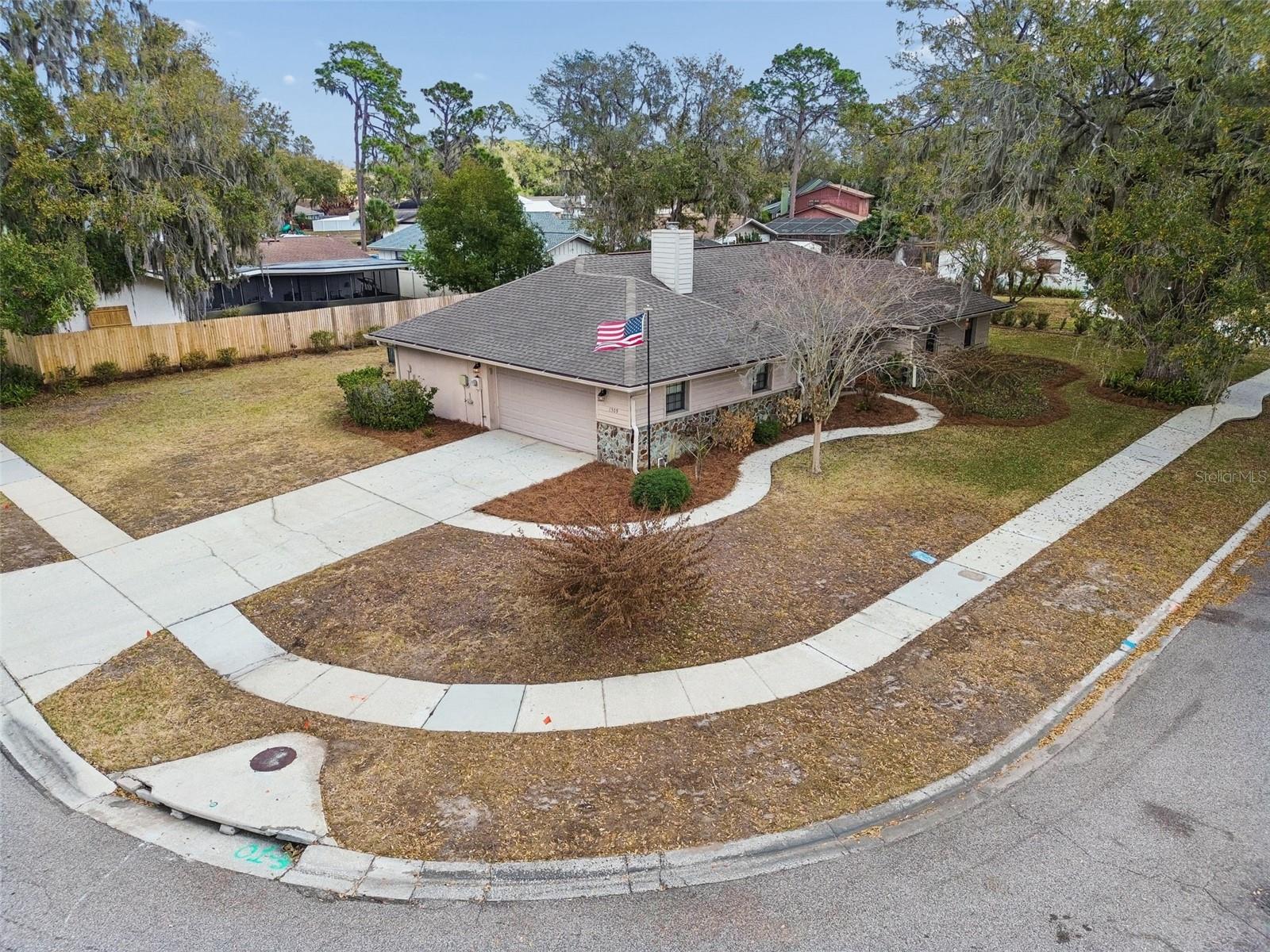 Image 52 of 97 For 1509 Teakwood Drive