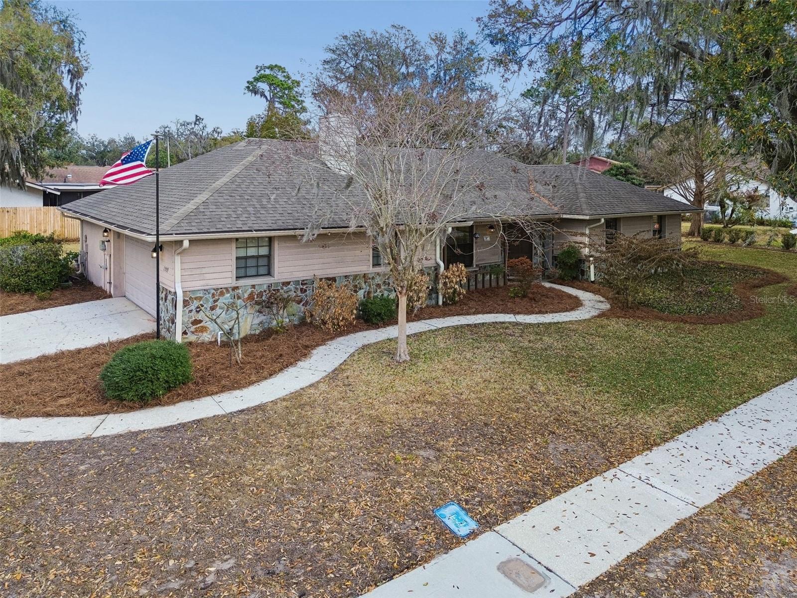 Image 60 of 97 For 1509 Teakwood Drive