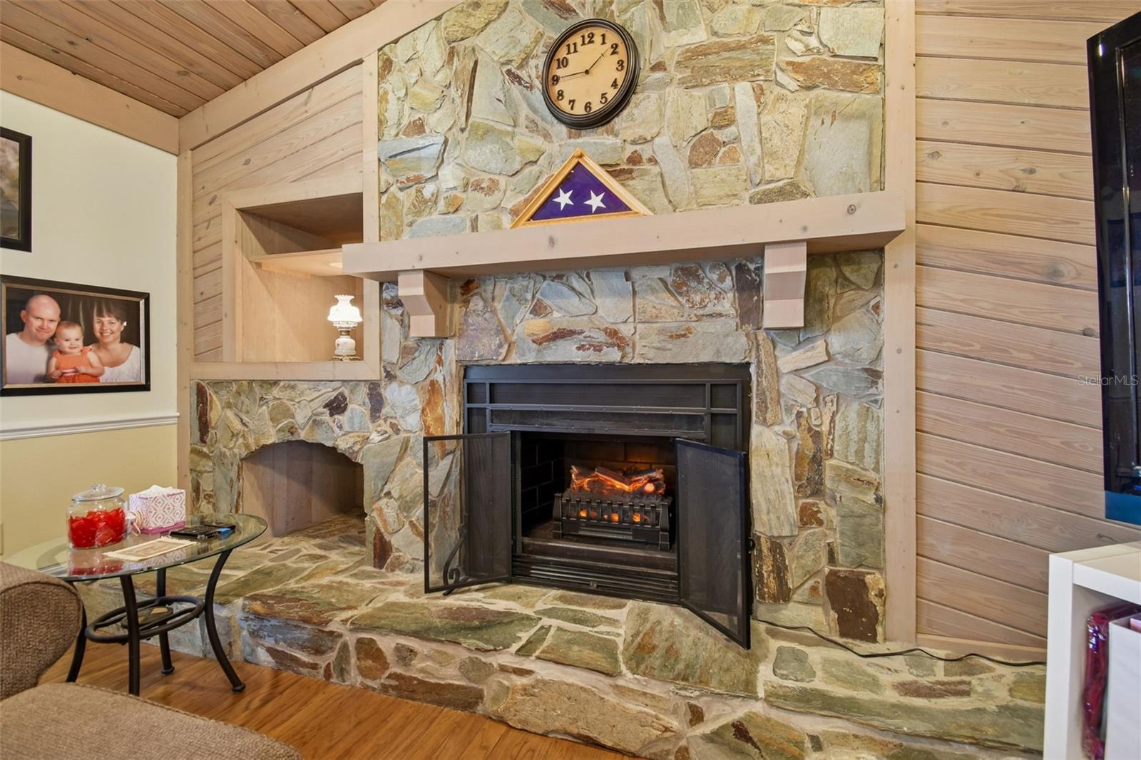 Image 9 of 97 For 1509 Teakwood Drive