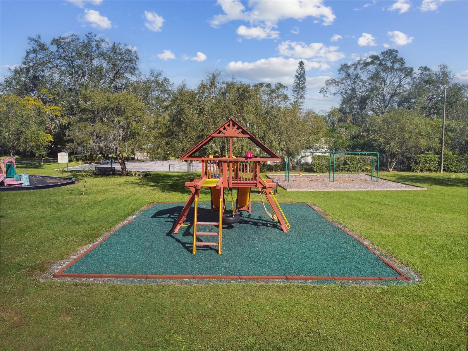 Image 90 of 97 For 1509 Teakwood Drive