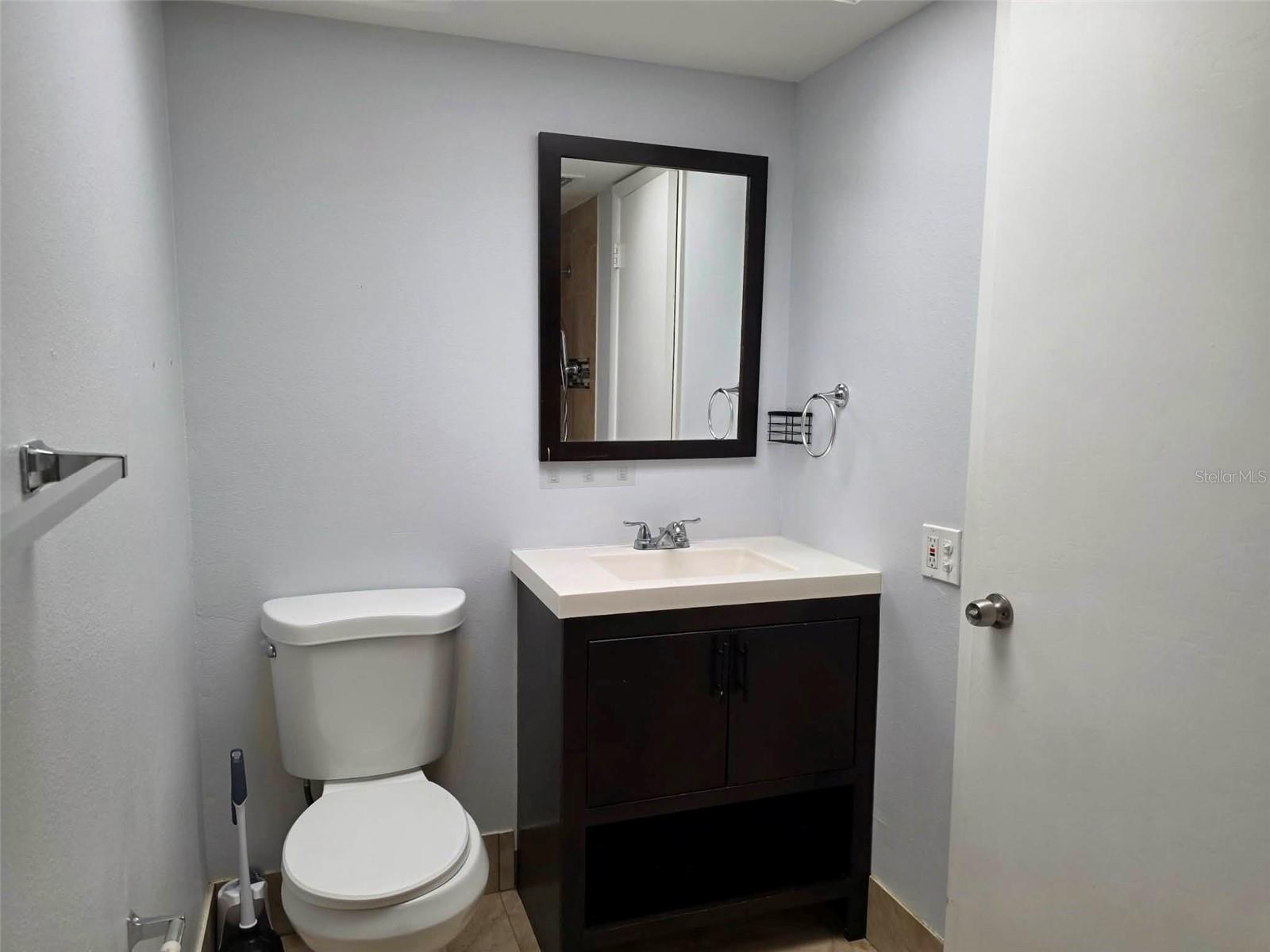 Image 11 of 22 For 4712 Marine Parkway 206