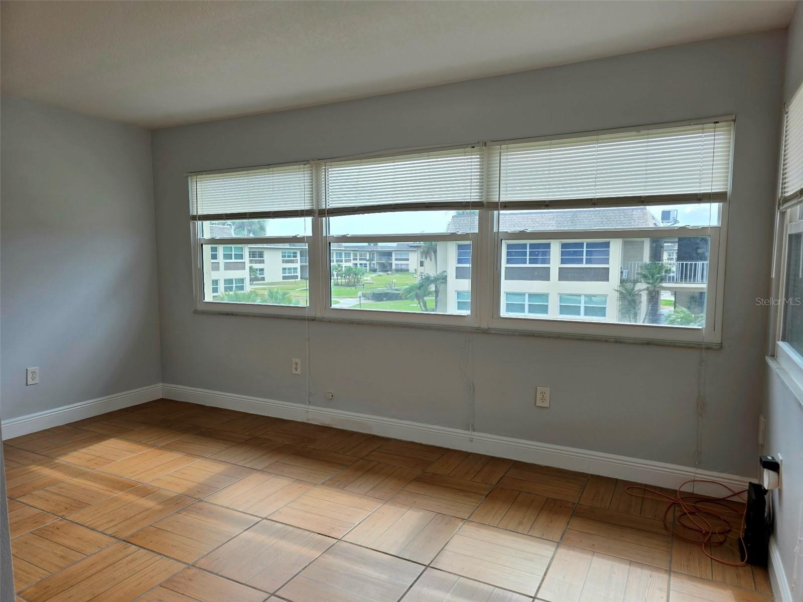 Image 14 of 22 For 4712 Marine Parkway 206