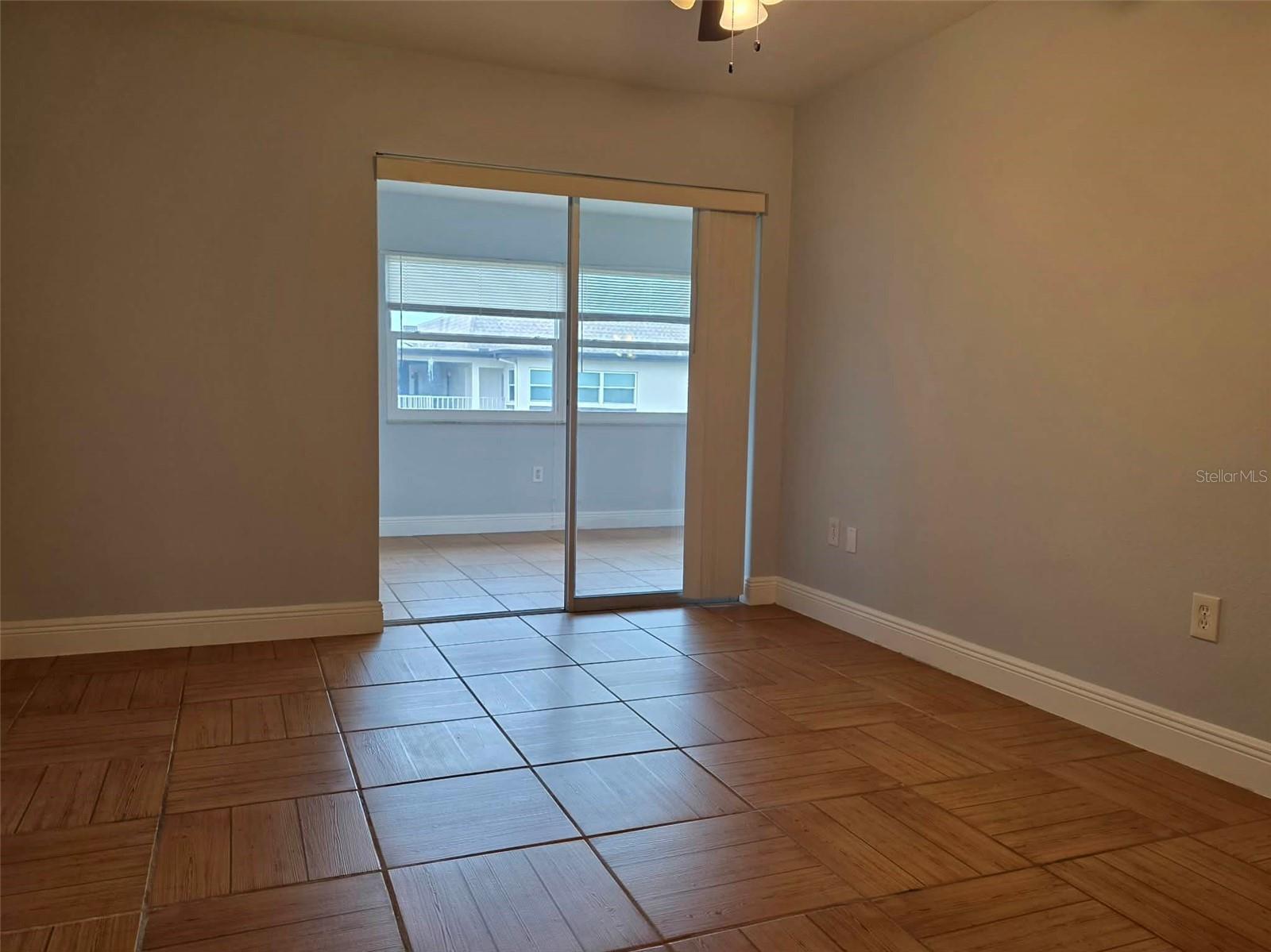 Image 9 of 22 For 4712 Marine Parkway 206