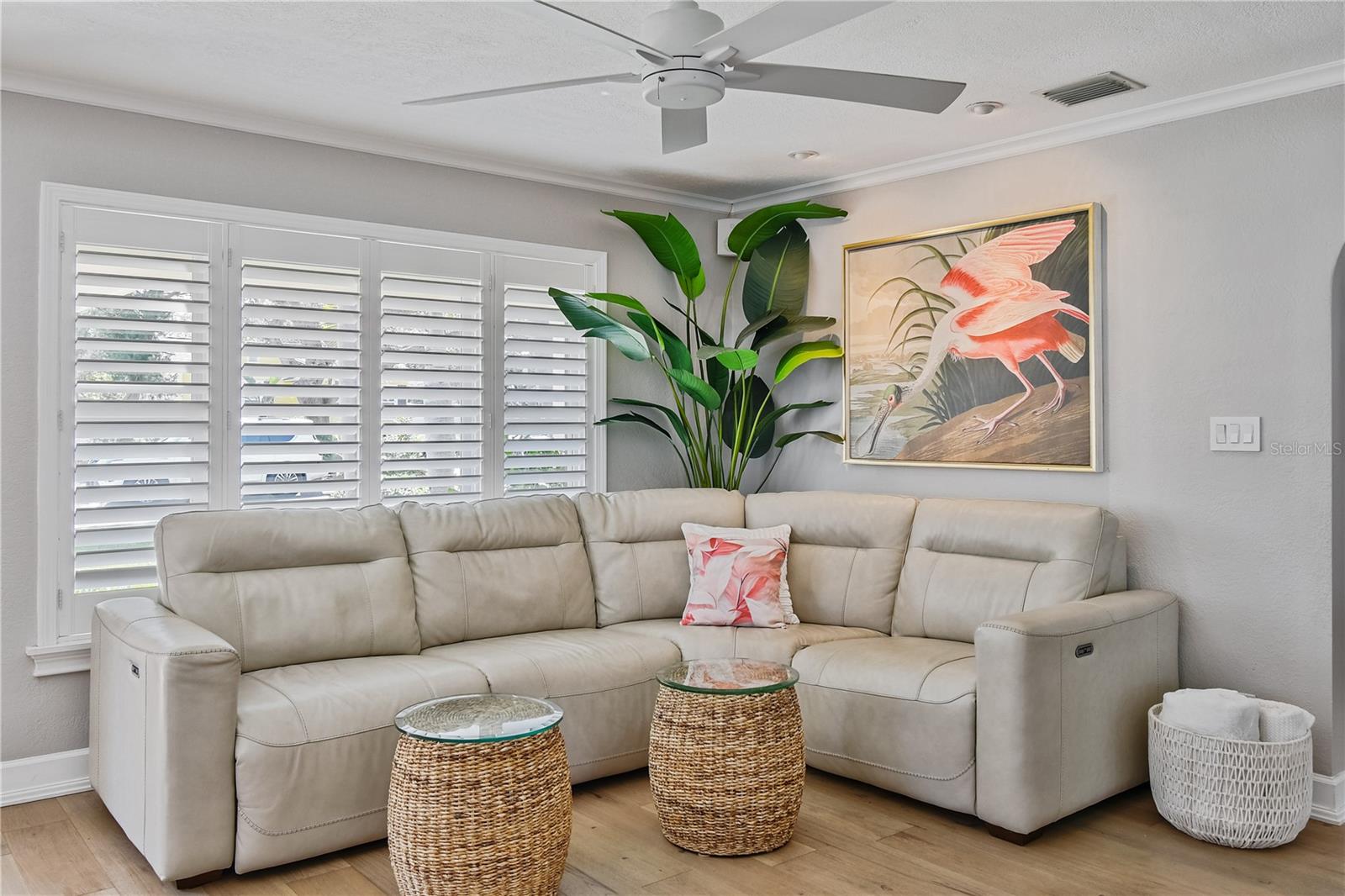 Image 12 of 53 For 467 31st Avenue N