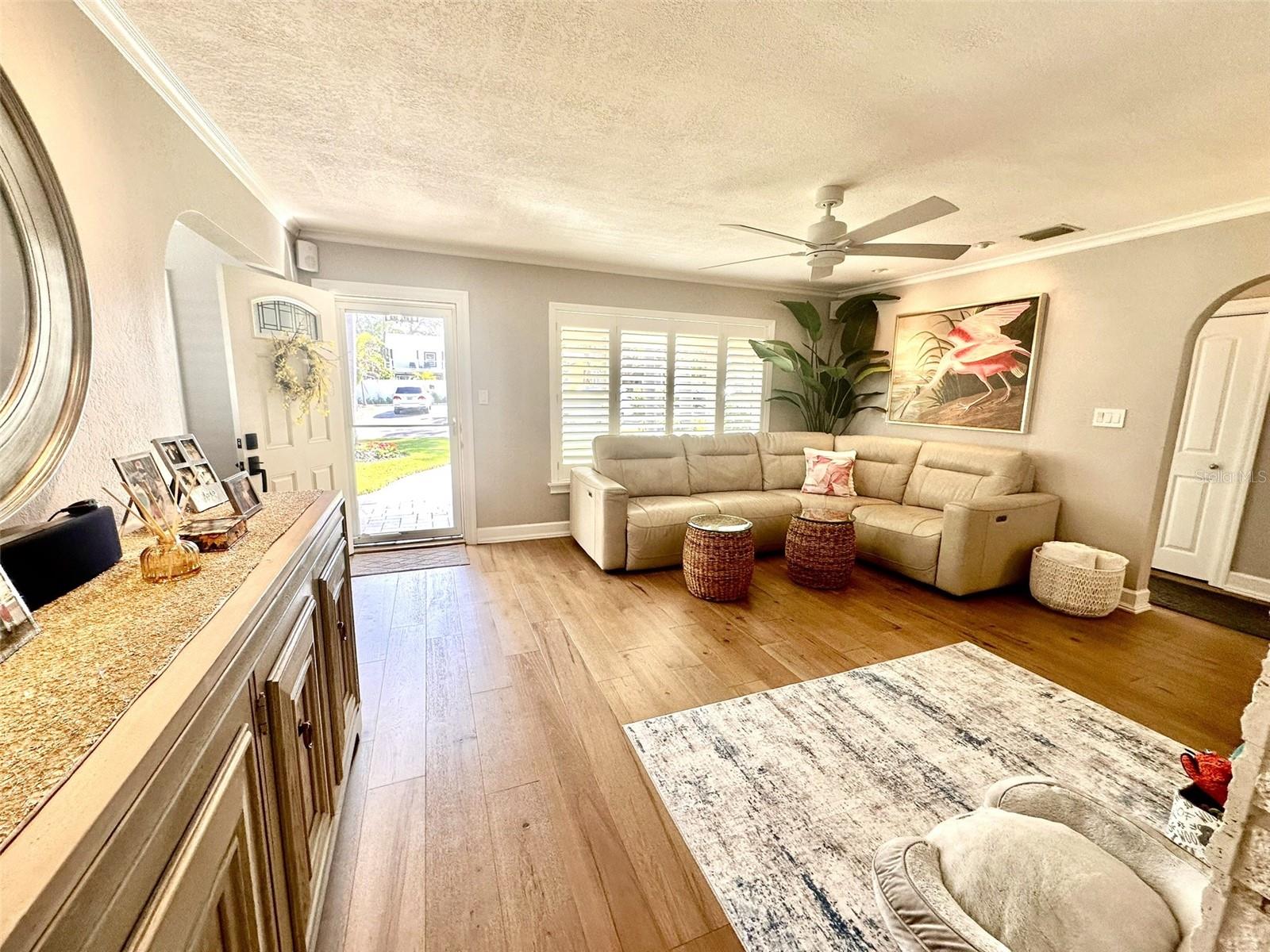 Image 13 of 53 For 467 31st Avenue N