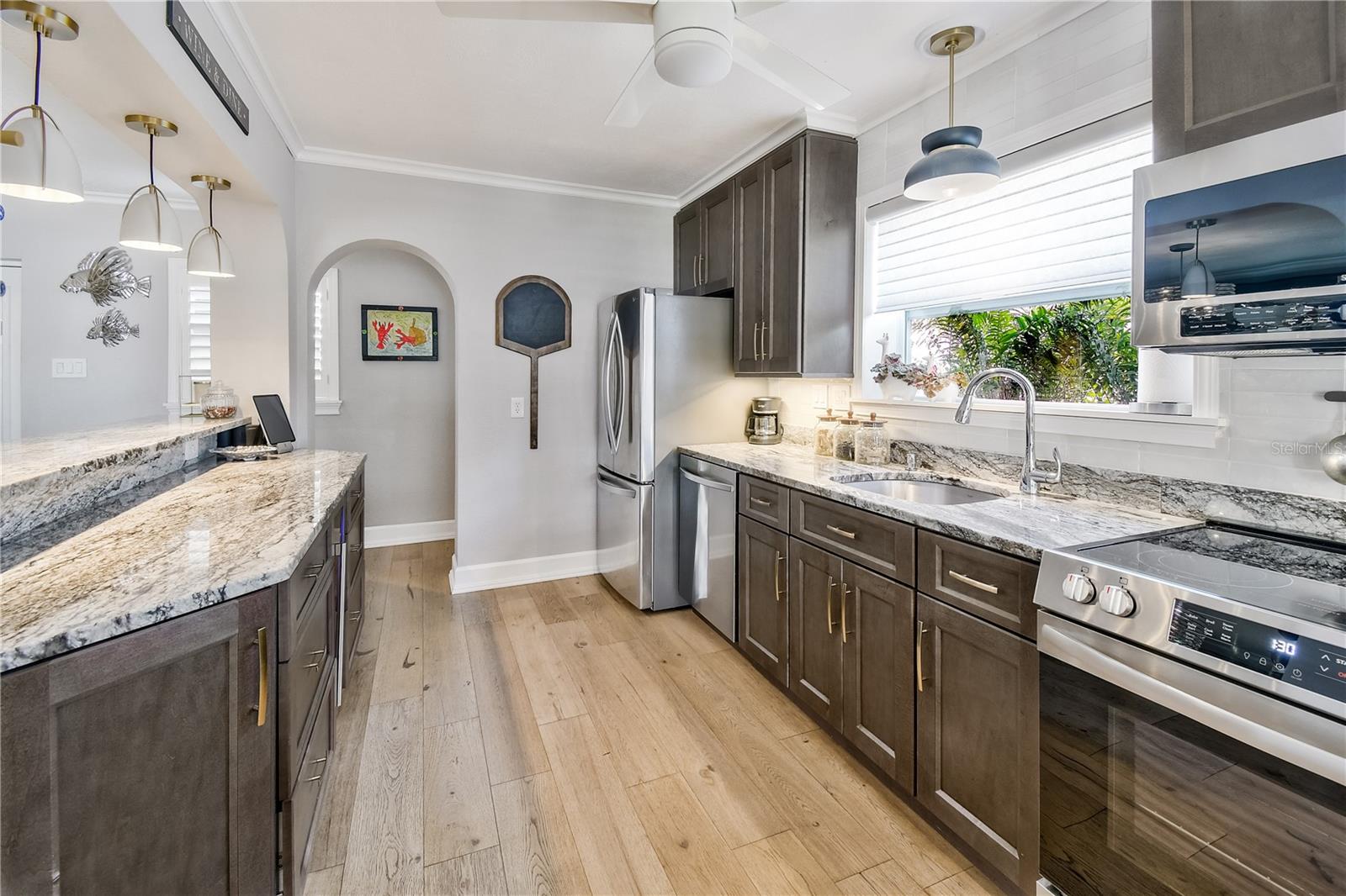 Image 17 of 53 For 467 31st Avenue N