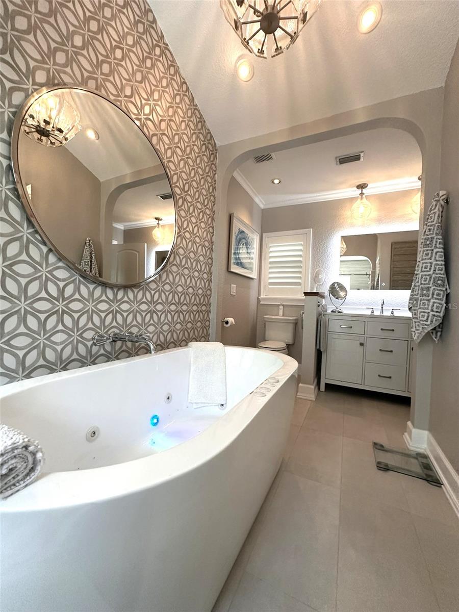 Image 32 of 53 For 467 31st Avenue N