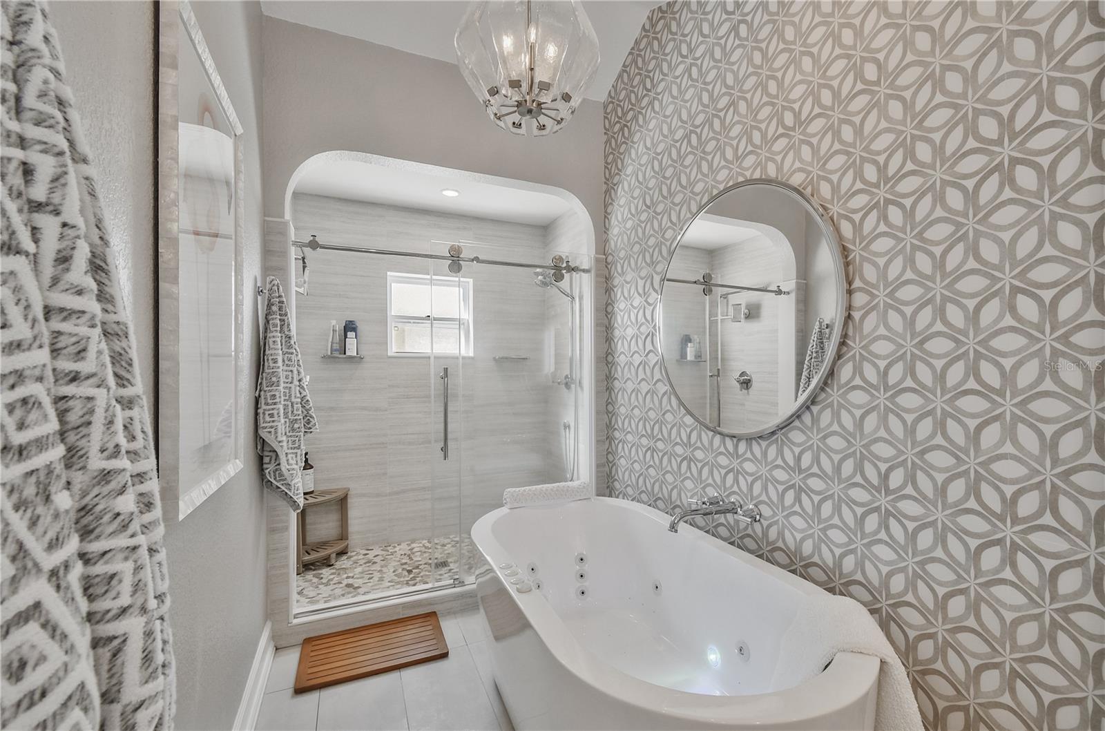 Image 33 of 53 For 467 31st Avenue N