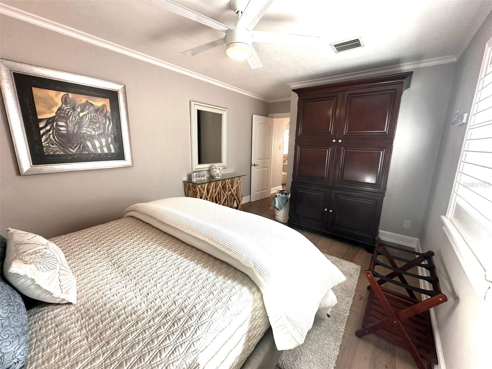 Image 36 of 53 For 467 31st Avenue N