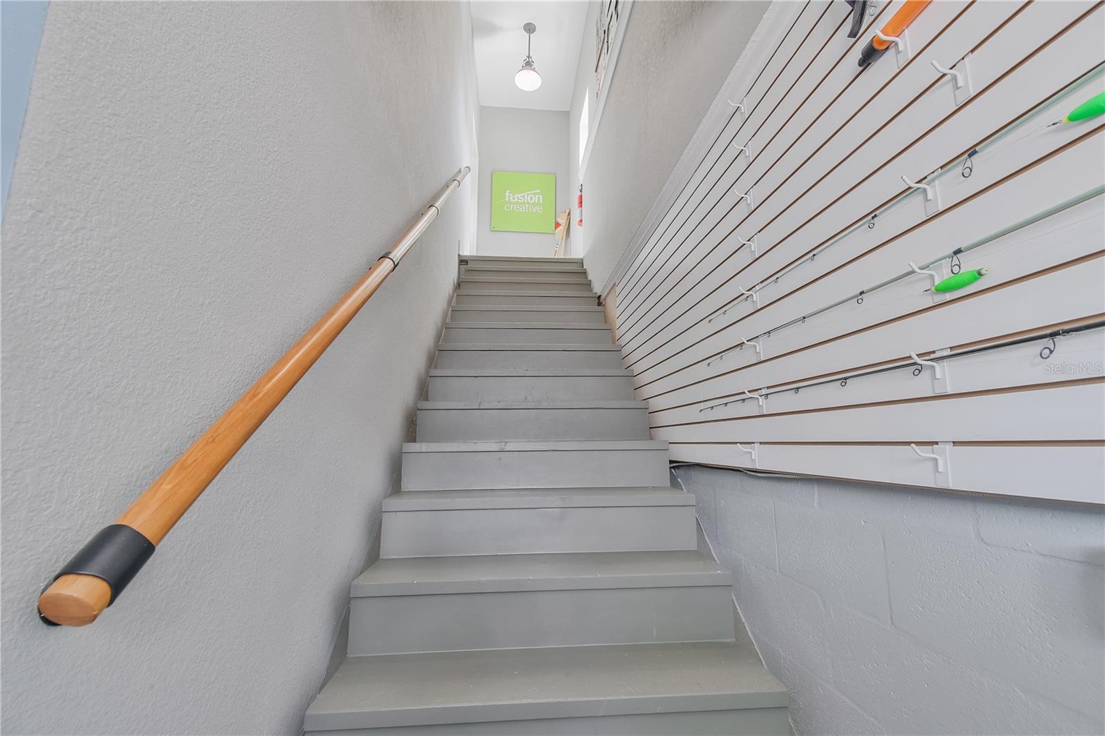 Image 41 of 53 For 467 31st Avenue N