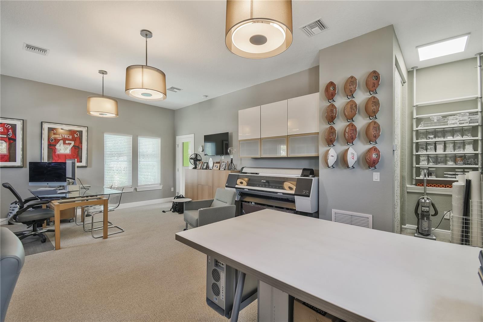 Image 43 of 53 For 467 31st Avenue N