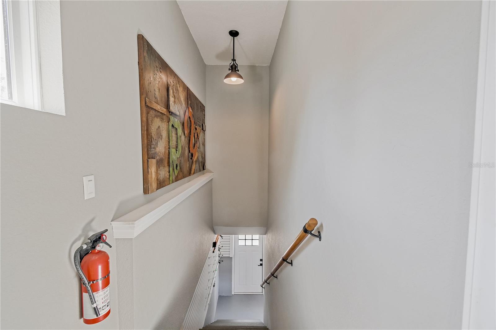 Image 46 of 53 For 467 31st Avenue N