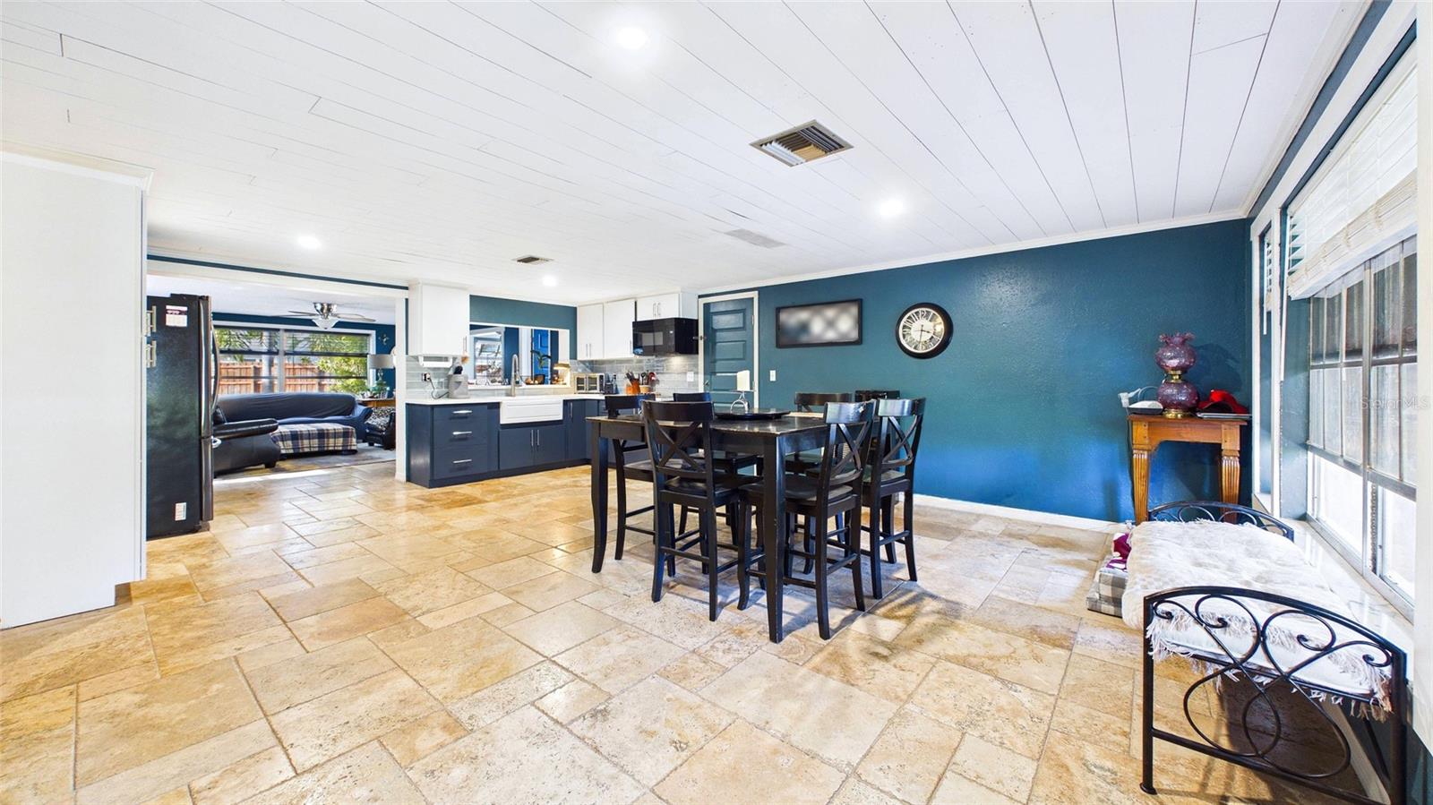 Image 14 of 43 For 3849 Edgemont Drive