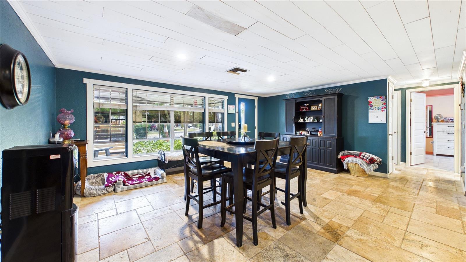 Image 16 of 43 For 3849 Edgemont Drive