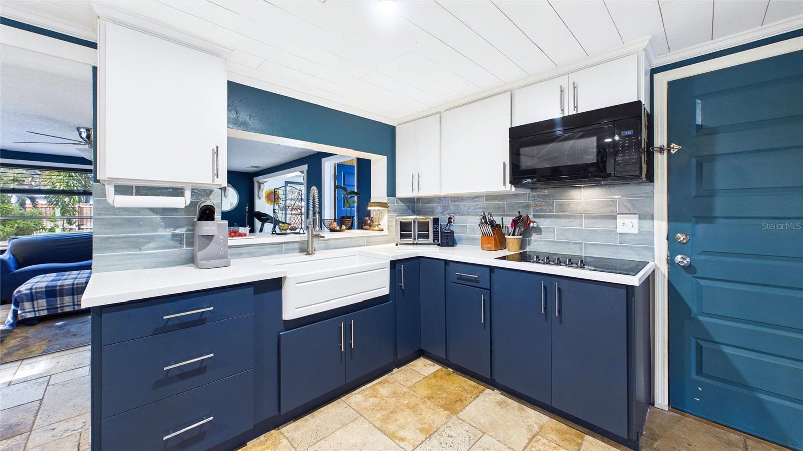 Image 18 of 43 For 3849 Edgemont Drive