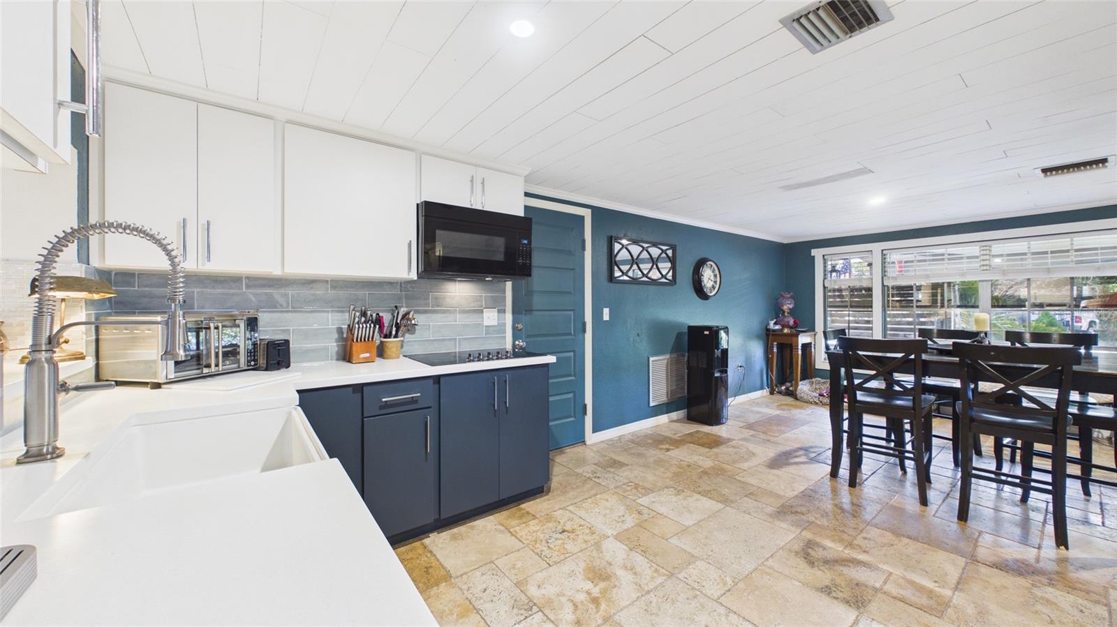 Image 19 of 43 For 3849 Edgemont Drive